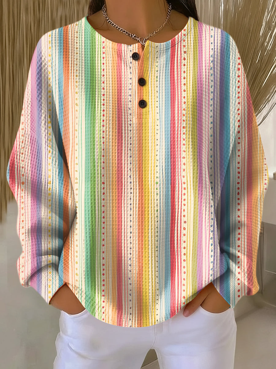 Sundara | Regnbågsrandig Henley-tröja