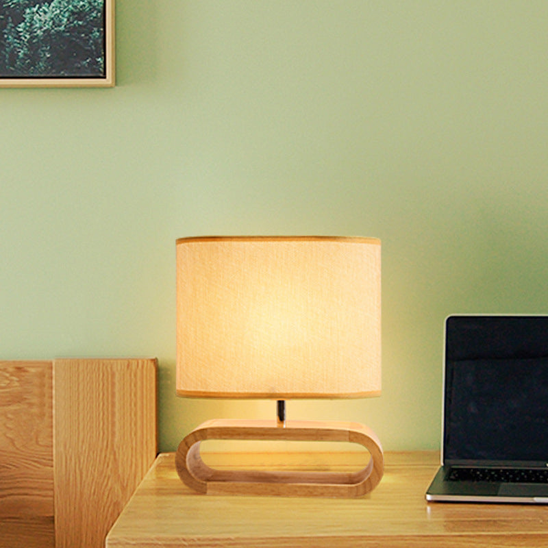 Lampa nocna Nordic Wood - Prosta lampa nocna z drewna z materiałowym kloszem