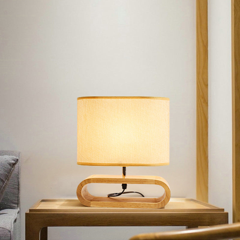 Lampa nocna Nordic Wood - Prosta lampa nocna z drewna z materiałowym kloszem