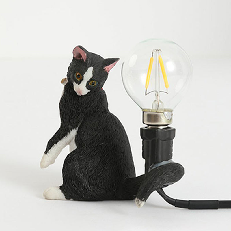 Lampka nocna z kotkiem - Dekoracyjna lampka stołowa do pokoju dziecięcego