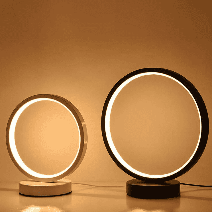 LuxeLicht - Oświetl Swoją Przestrzeń Stylową Lampą Stolikową Fleur Halo od LuxeLicht