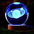 LumiSphere - 3D Kryształowa Kula LED Nocna Lampa z Drewnianą Podstawą