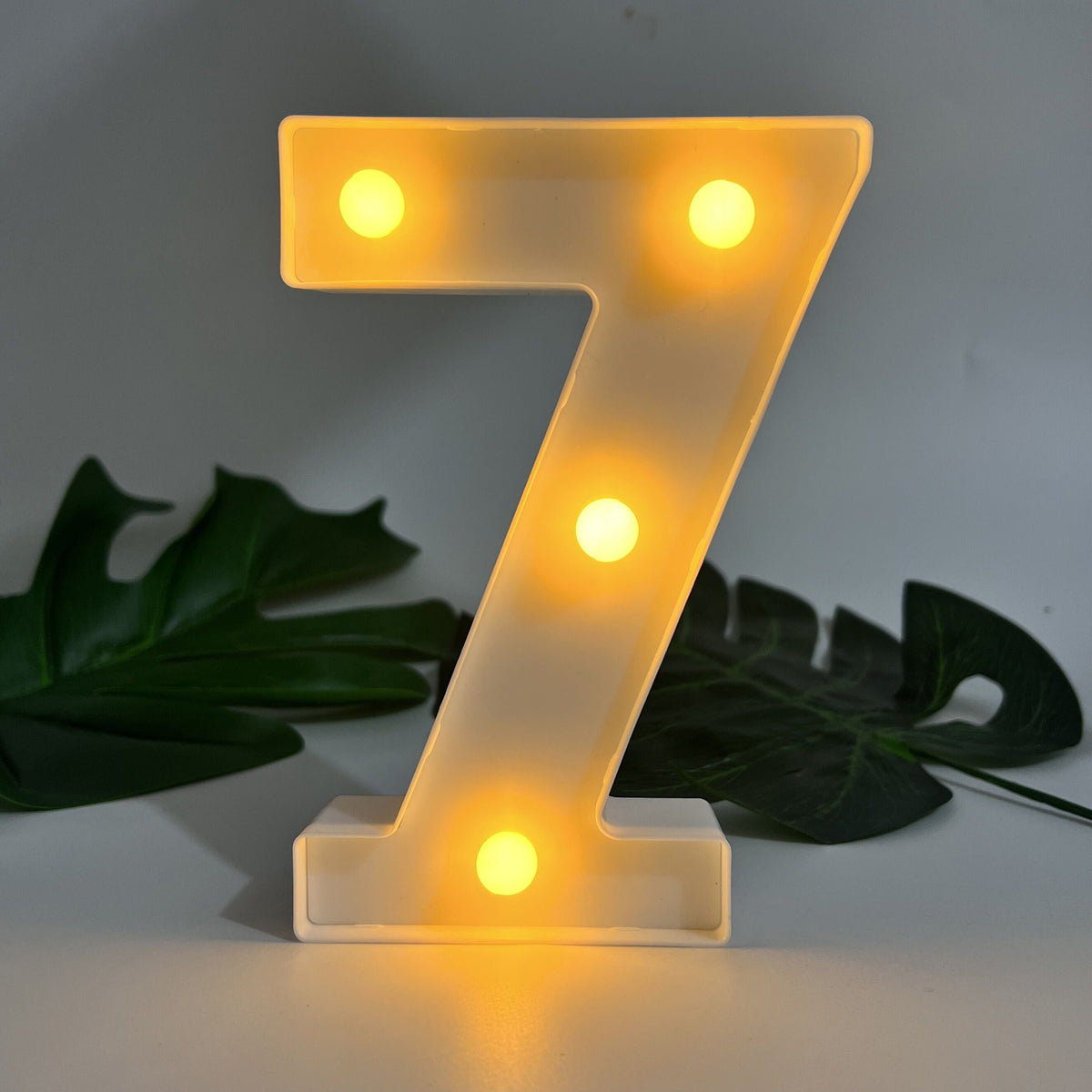 AlphaGlow - LED Dekoracyjna Lampa Literowa z Zasilaniem Bateryjnym