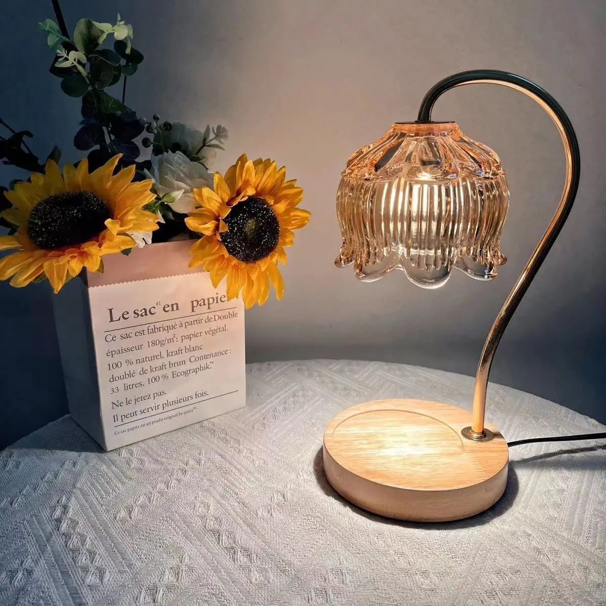 VintageGlow - Retro Lampa Nocna