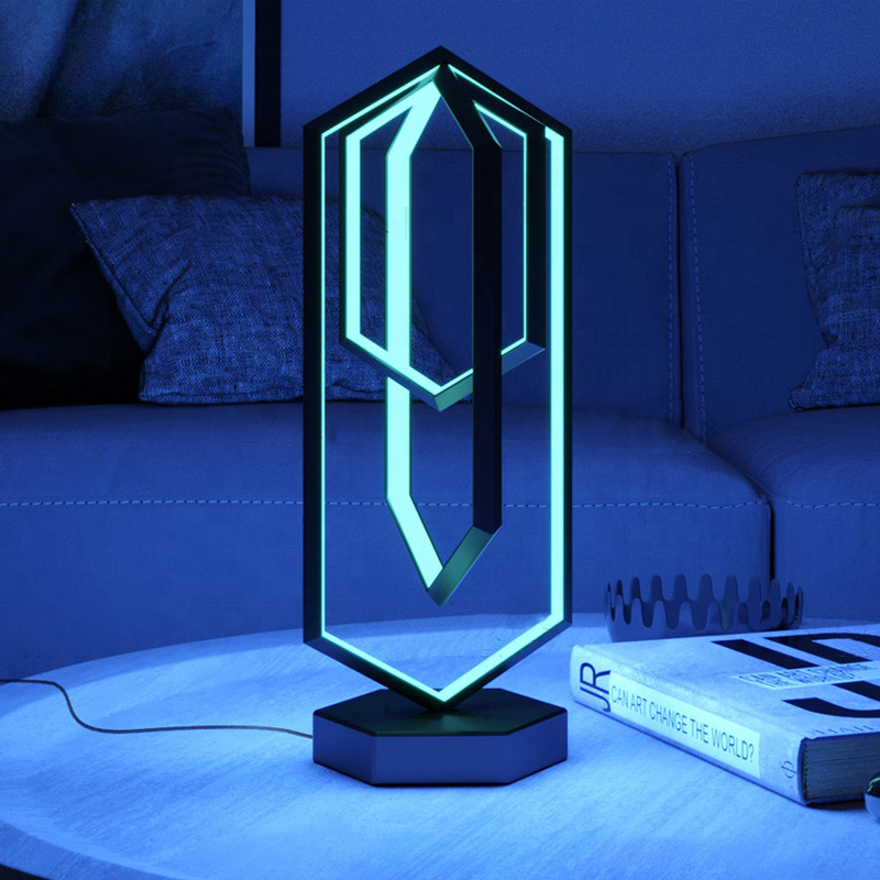 Geometryczna Lampa Stołowa z Inteligentnym Oświetleniem LED