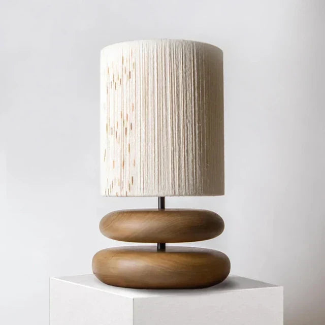 RusticGlow - Lampa Stołowa z Orzecha z Lnianym Kloszem – Naturalne Oświetlenie do Salonu i Sypialni