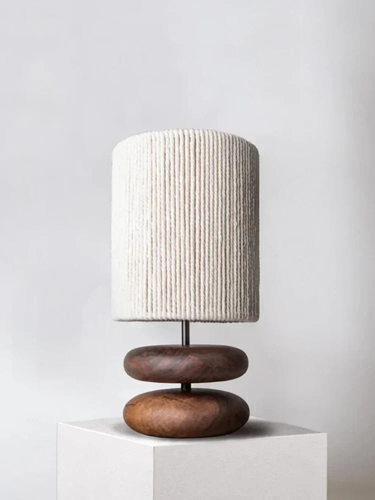 RusticGlow - Lampa Stołowa z Orzecha z Lnianym Kloszem – Naturalne Oświetlenie do Salonu i Sypialni