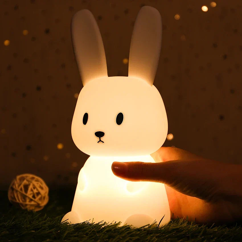 BunnyGlow - Ściemnialna LED Nocna Lampa dla Dzieci z Dotykowym Sterowaniem i Funkcją Ładowania USB