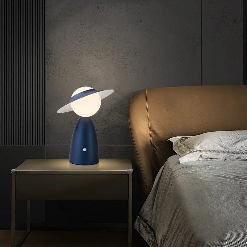 FocusLight - Nowoczesna Lampa Biurkowa do Kreatywnej Nauki