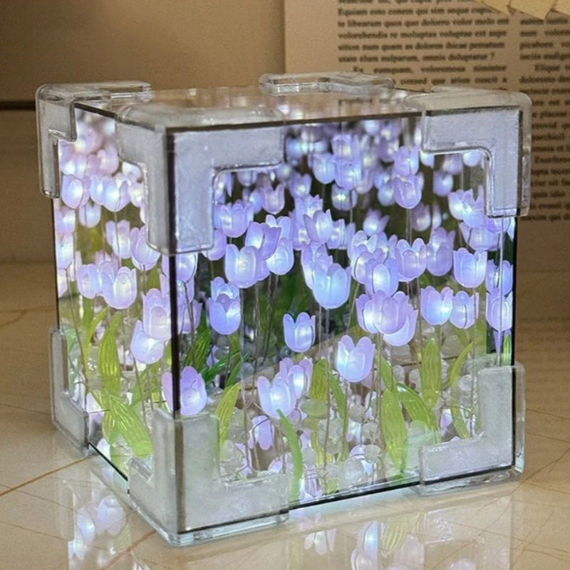 MirrorBloom - Lampka DIY w kształcie sześcianu lusterka z tulipanowym wzorem