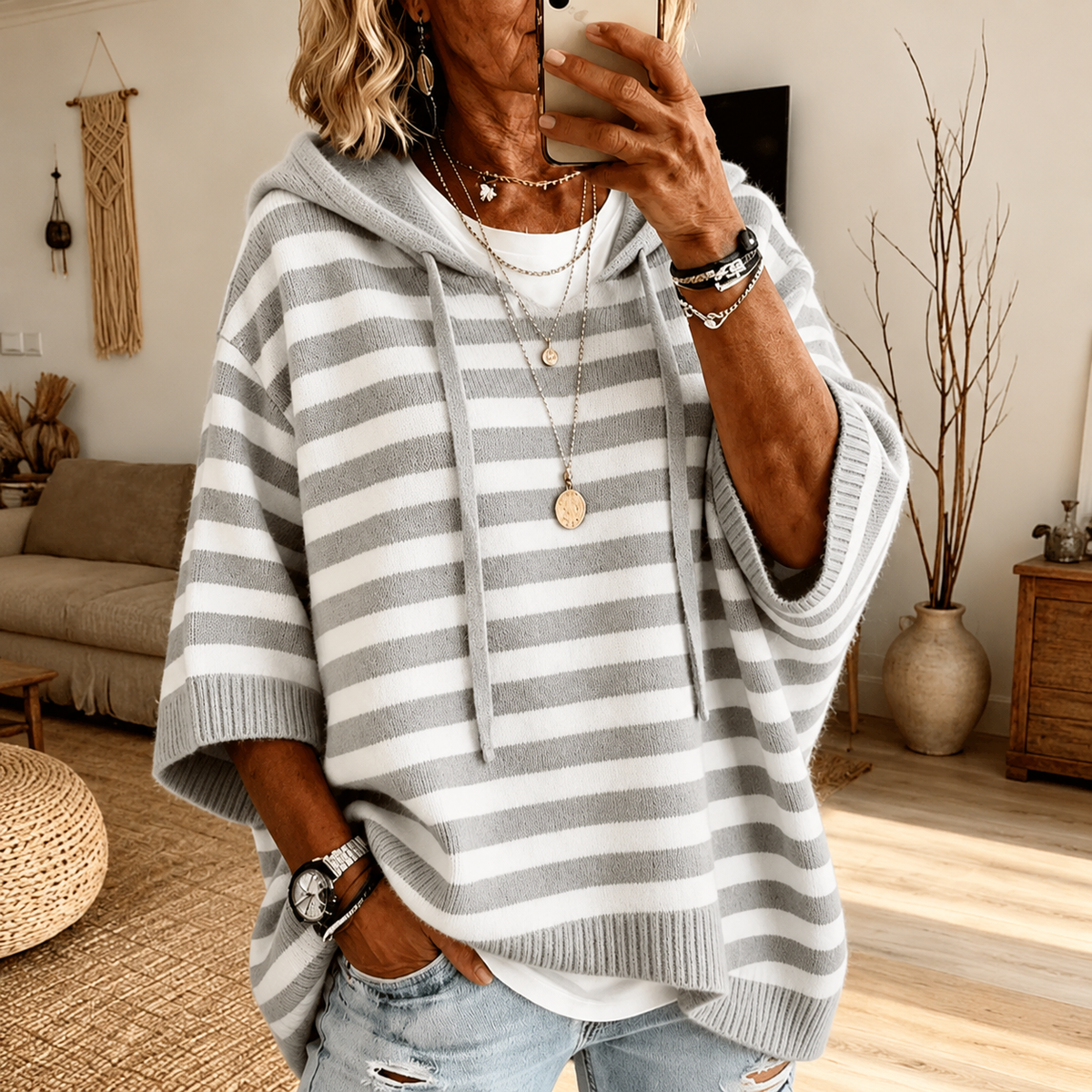 Celine – Grå Randig Poncho Tröja