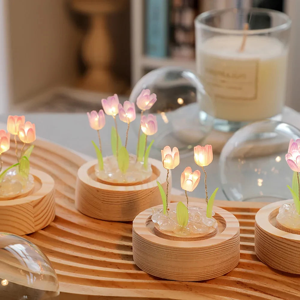GlowTulip - Lampa Stołowa LED – Eleganckie Oświetlenie Dekoracyjne do Sypialni i Salonu