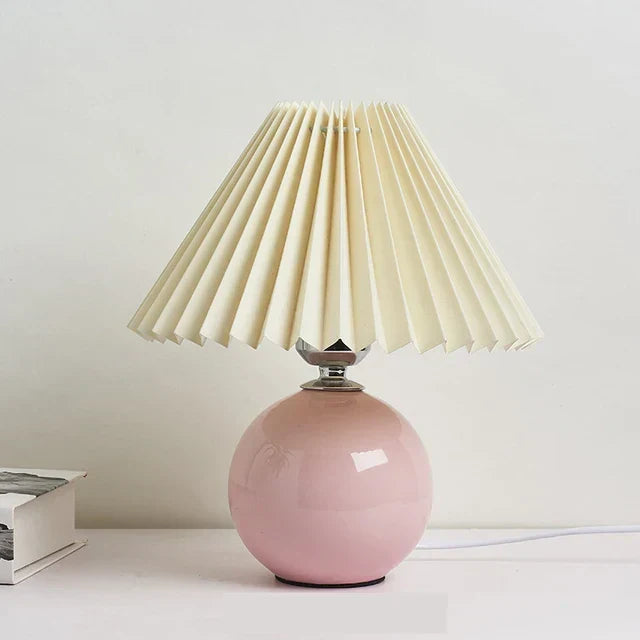 RetroGlow - Vintage Lampa Stołowa z Fałdowanym Kloszem – Stylowa Retro Lampa Nocna