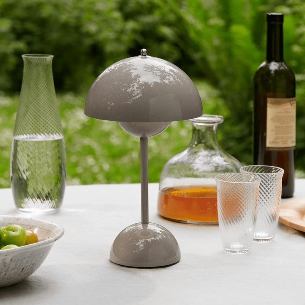 SolarFlare - Lampa stołowa LED do stylowego wnętrza