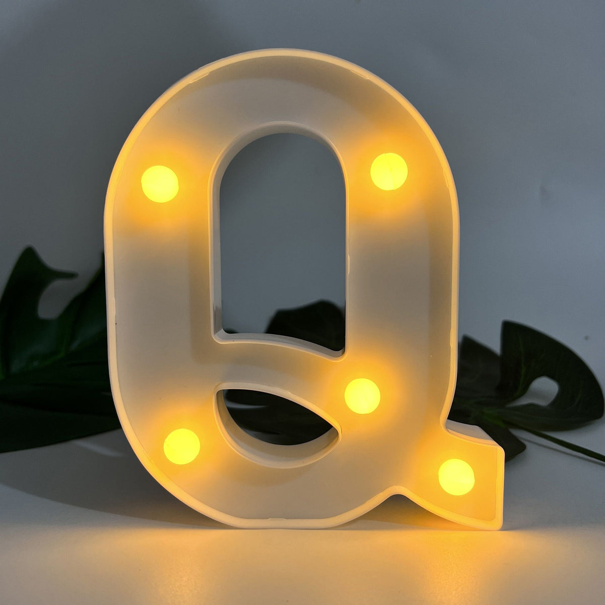AlphaGlow - LED Dekoracyjna Lampa Literowa z Zasilaniem Bateryjnym