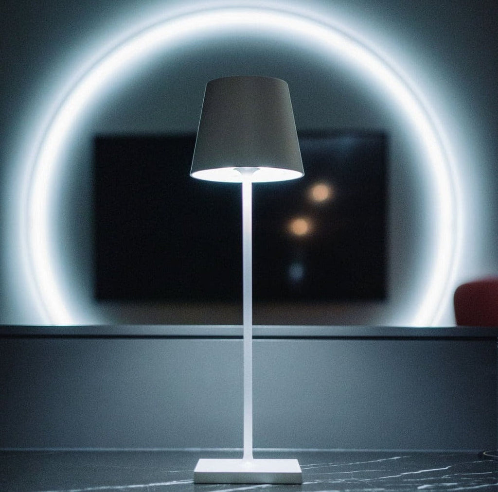 LichtFlex - Bezprzewodowa lampa LED z możliwością ładowania przez USB
