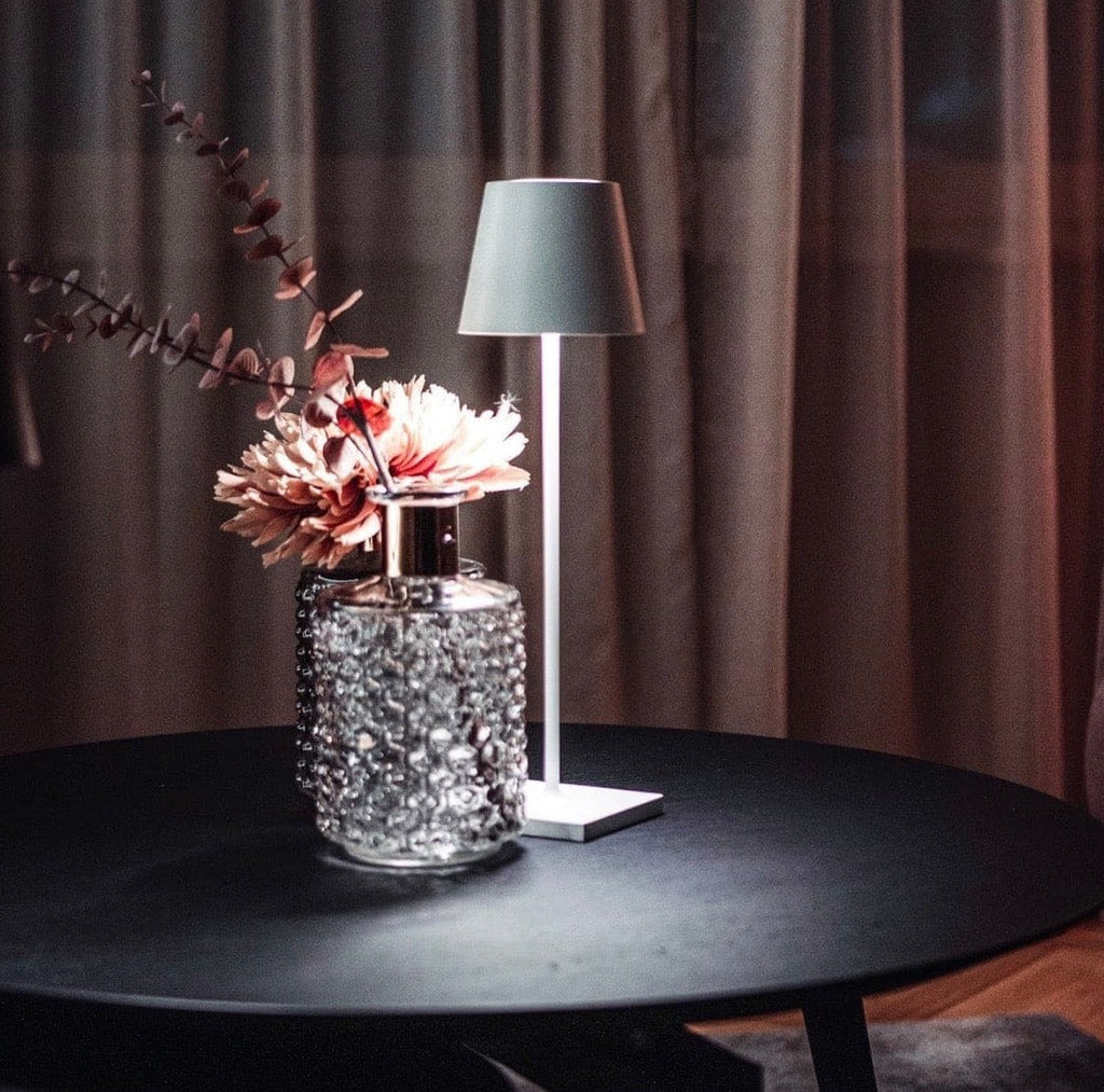 LichtFlex - Bezprzewodowa lampa LED z możliwością ładowania przez USB