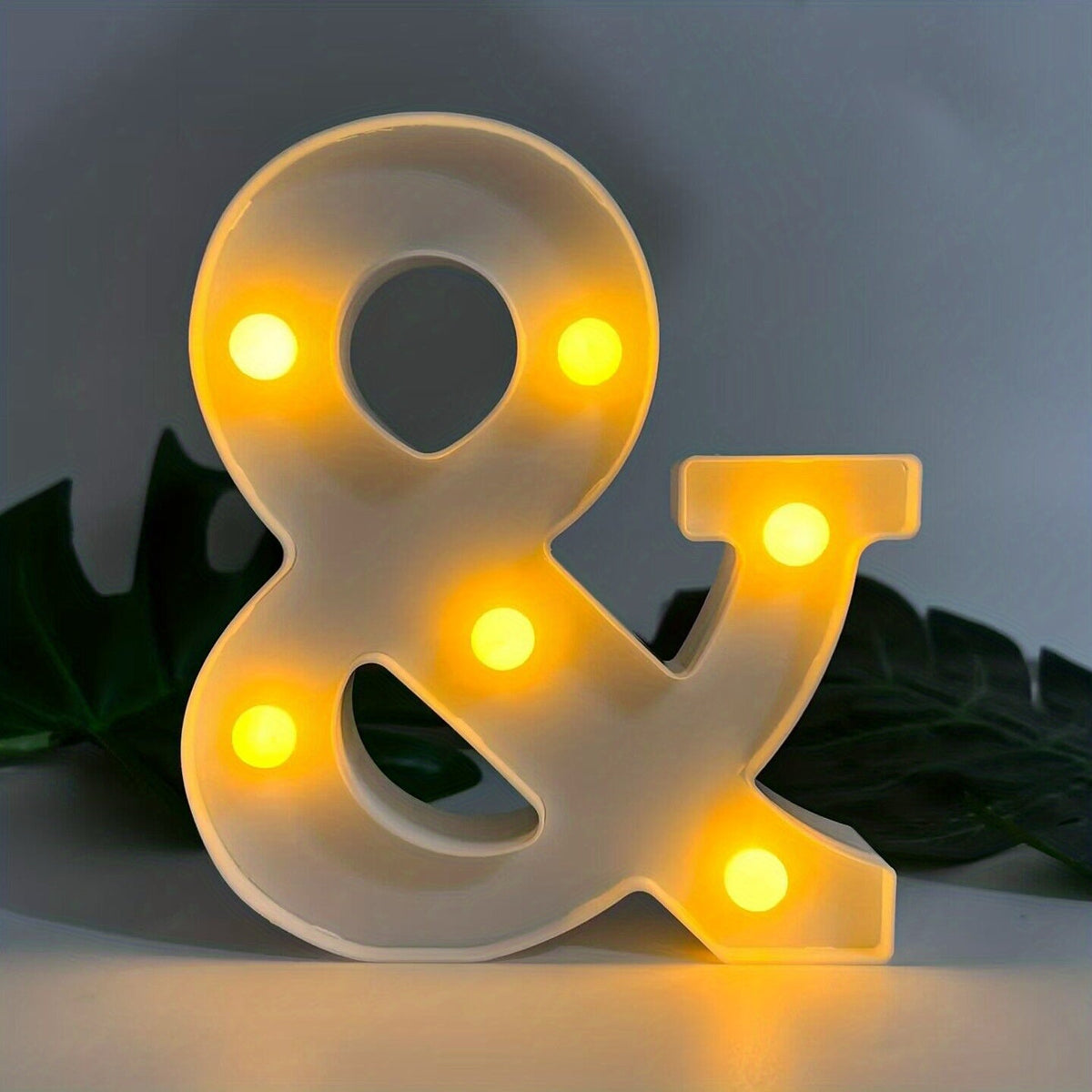 AlphaGlow - LED Dekoracyjna Lampa Literowa z Zasilaniem Bateryjnym
