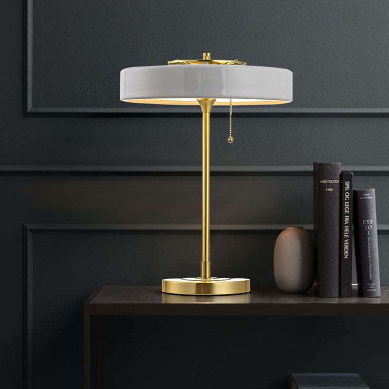 RetroGlow - Lampa Biurkowa w Stylu Vintage, Mosiężna Lampa Stołowa