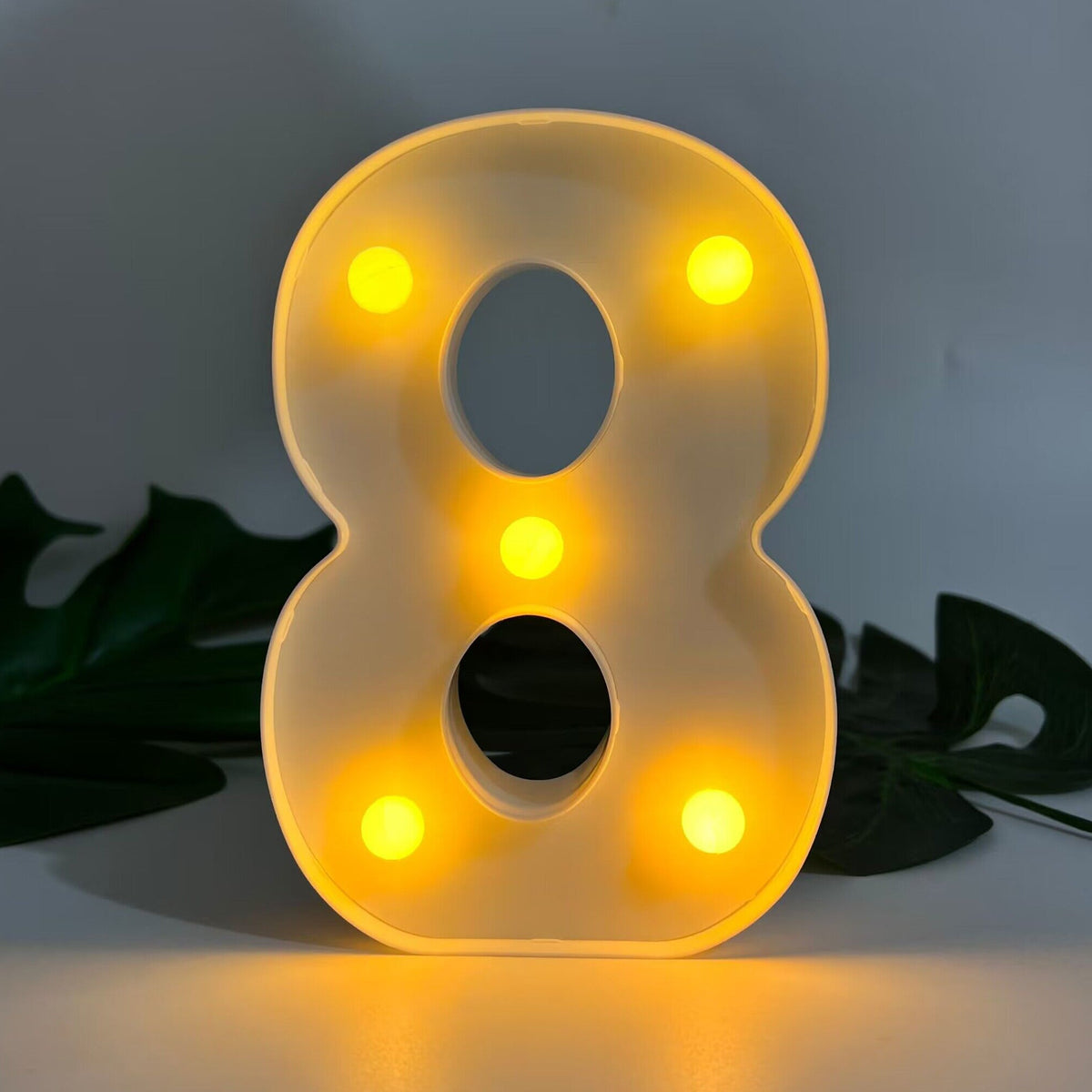 AlphaGlow - LED Dekoracyjna Lampa Literowa z Zasilaniem Bateryjnym