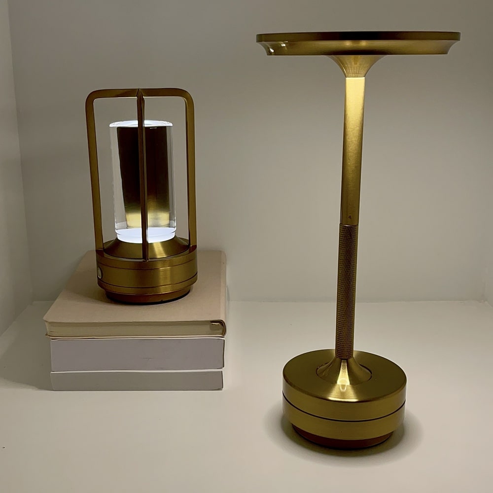 Ambientowa Metaliczna Lampa Stołowa Bezprzewodowa