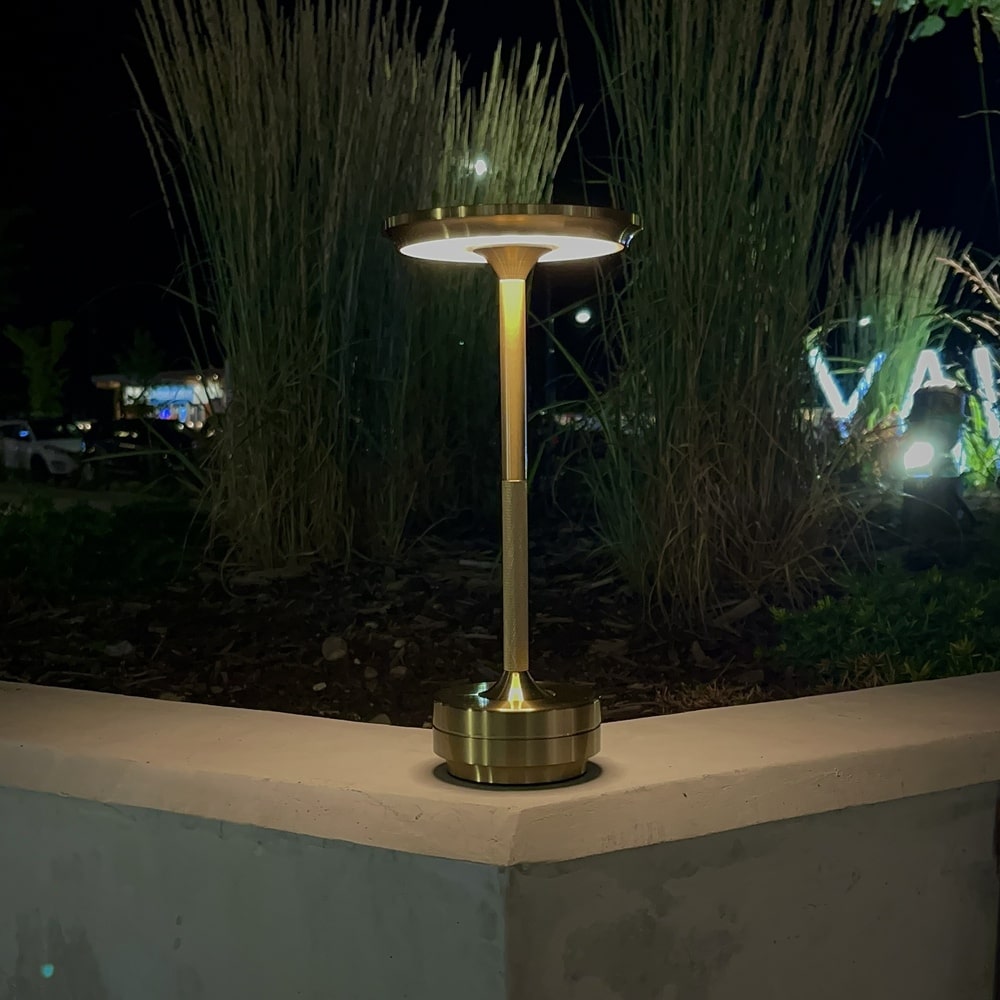 Ambientowa Metaliczna Lampa Stołowa Bezprzewodowa